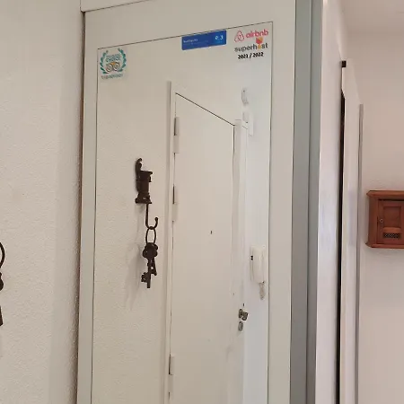 Suquet 22 – 2 Pièces, Cœur Historique, Calme, à 300m, Parking Appartement