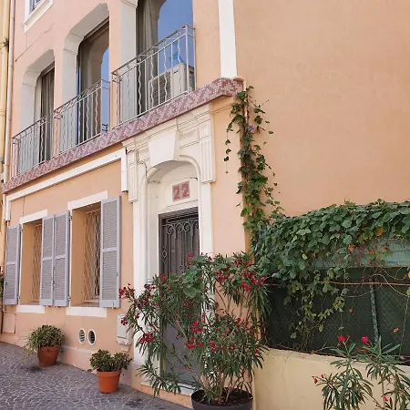 Suquet 22 - 2 Pieces, Coeur Historique, Calme, A 300m, Parking Cannes