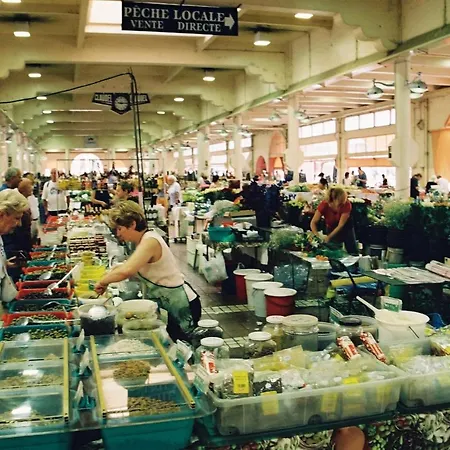 Suquet 22 – 2 Pièces, Cœur Historique, Calme, à 300m, Parking